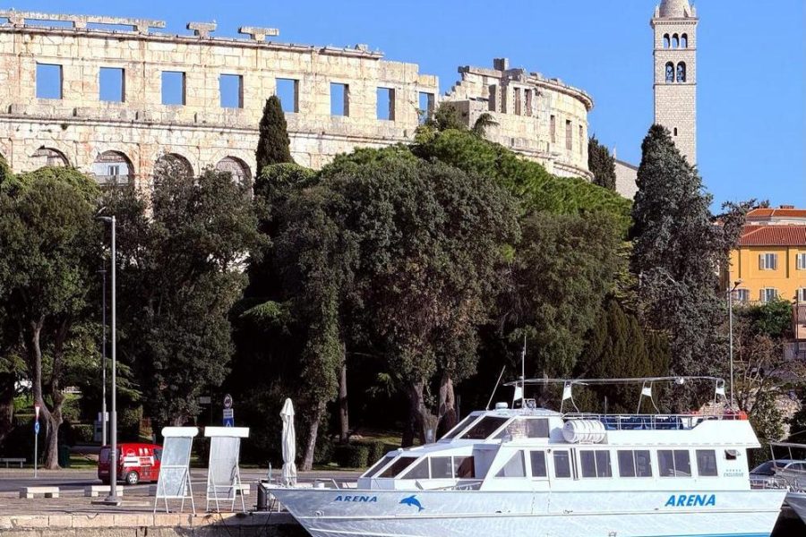 Arena Boat Tours (1)