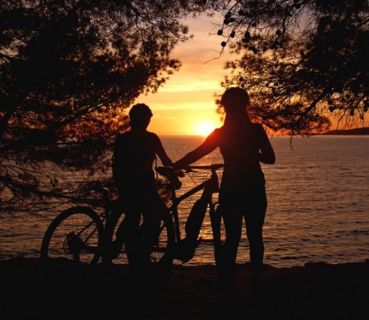Bike, e-bike sunset tour by Jistra Adventures (2)