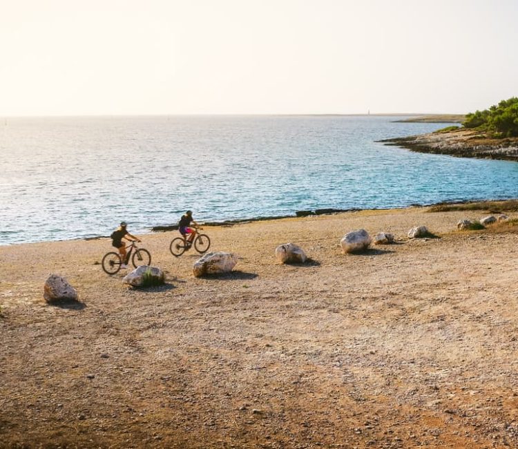 Bike, e-bike sunset tour by Jistra Adventures (4)