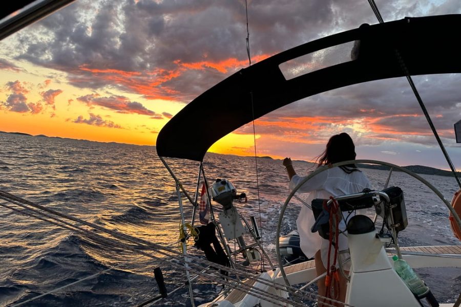 Cool sailing escape - morning & day sailing adventure Pula