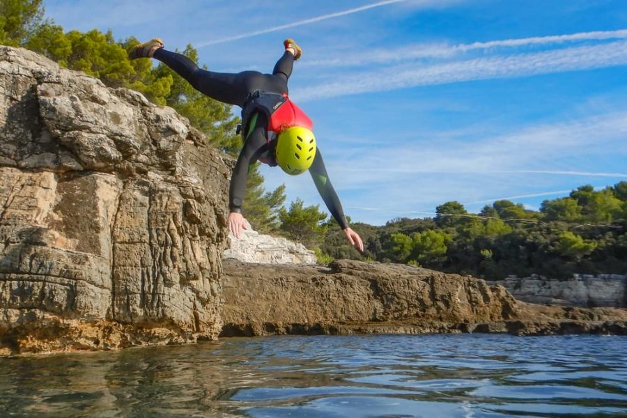 Fun Rocky Coasteering in Pula by Pula Outdoor (4)