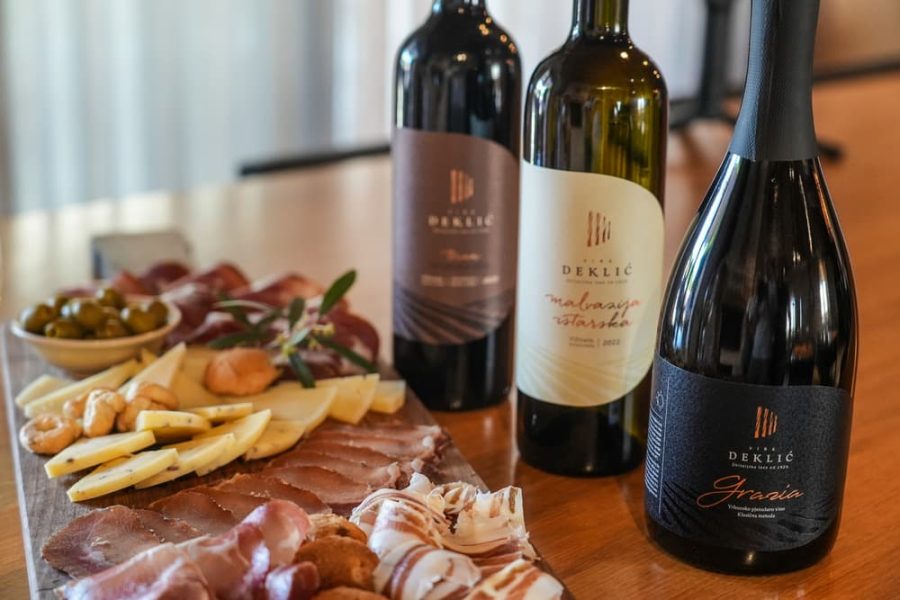 Guided wine advanced testing at Deklić winery