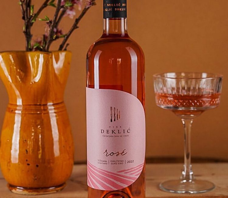 Guided wine fresh tasting at Deklić Winery