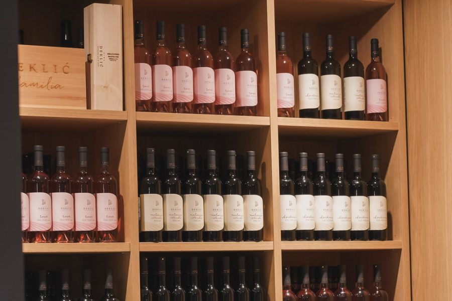 Guided wine fresh tasting at Deklić Winery (9)