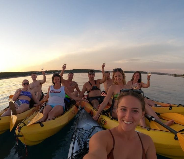Kayak wine sunset tour by Jistra Adventures (2)
