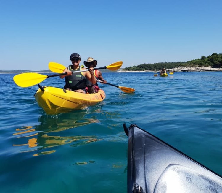 Kayak wine sunset tour by Jistra Adventures (5)