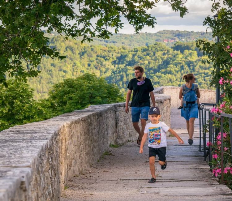 Motovun Impressions! Art gallery & town walls (7)