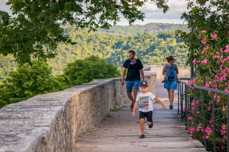 Motovun Impressions! Art gallery & town walls (7)
