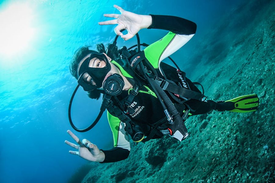 Open water scuba diving, beginner friendly course (2)