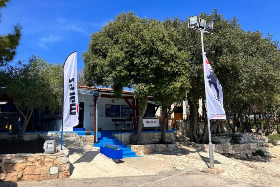 Open water scuba diving, beginner friendly course (6)