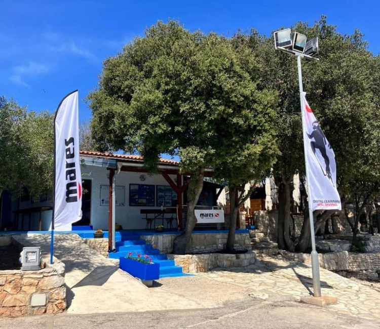 Open water scuba diving, beginner friendly course (6)