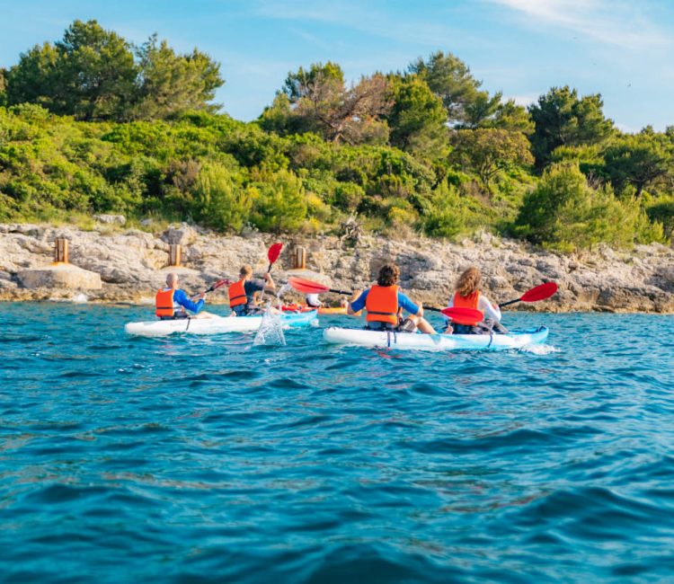 Pula-3-Islands-Kayak-Tour-snorkeling-swimming-cave-photo-stop-5