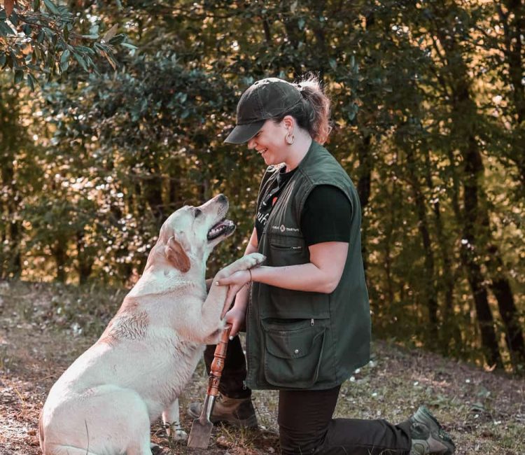 Truffle hunting tour and degustation experience (12)