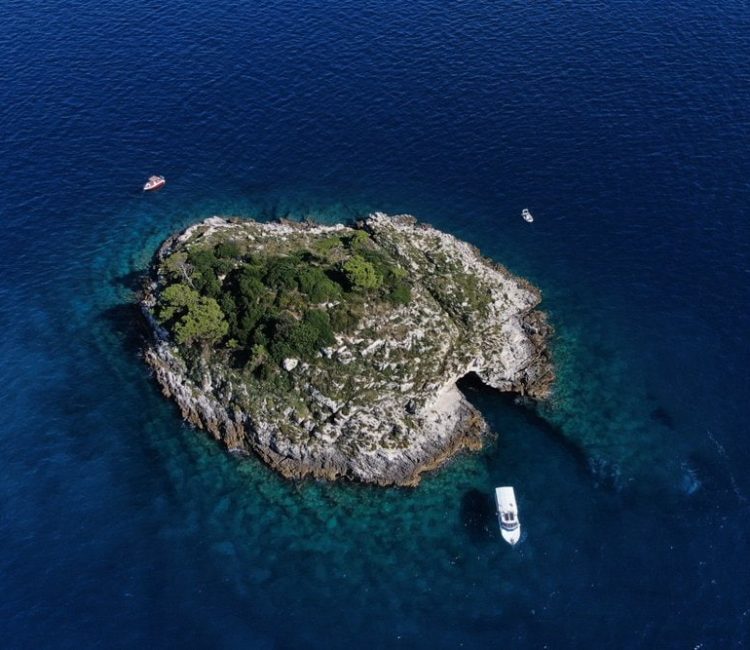 Try scuba diving in Istria, beginner course (2)