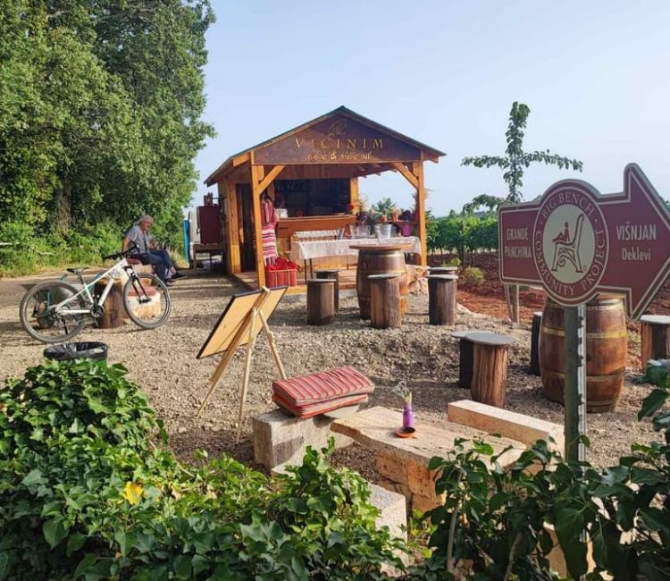 Vicinim wine tasting & walk to Big bench #296 Deklevi (10)