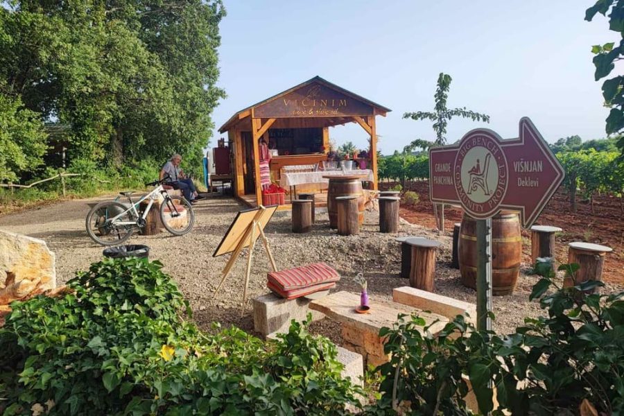 Vicinim wine tasting & walk to Big bench #296 Deklevi (10)